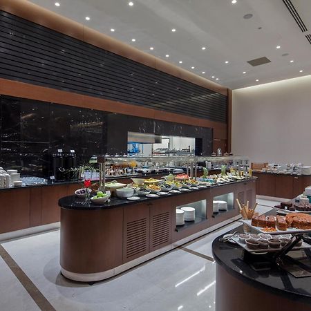 Doubletree By Hilton Istanbul Umraniye Hotel Exterior photo The lounge at the airport