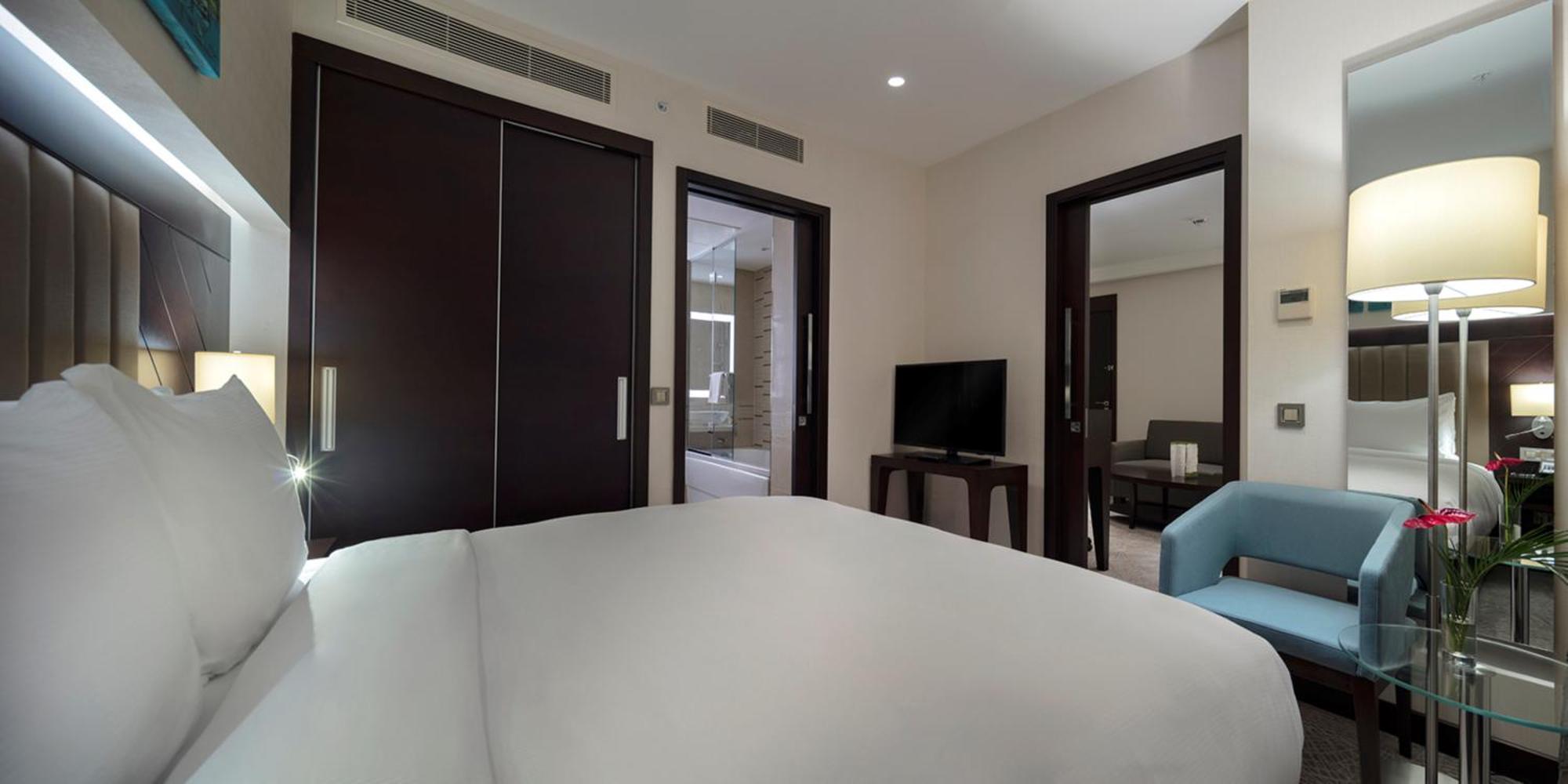 Doubletree By Hilton Istanbul Umraniye Hotel Room photo