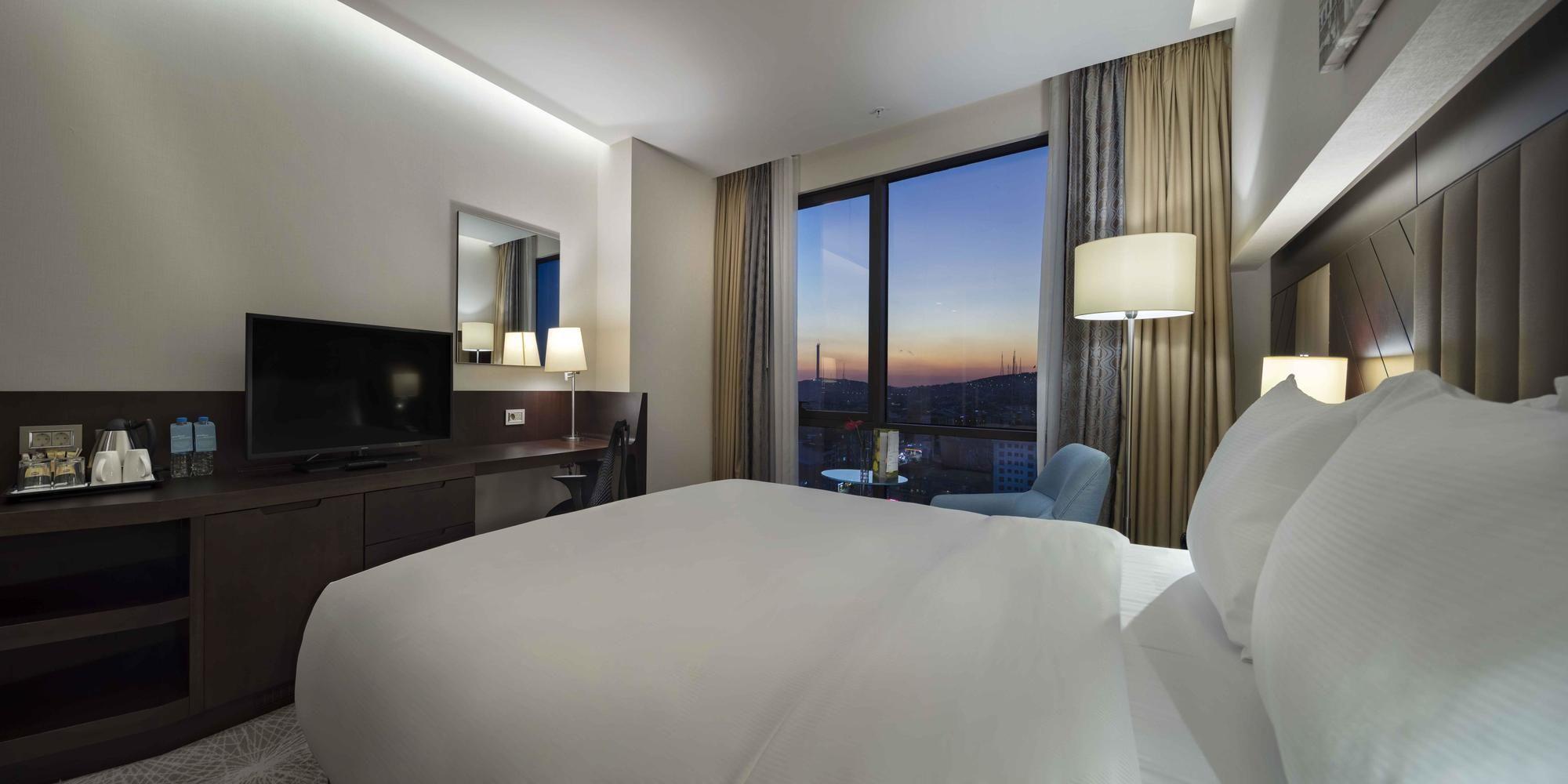 Doubletree By Hilton Istanbul Umraniye Hotel Exterior photo Deluxe room