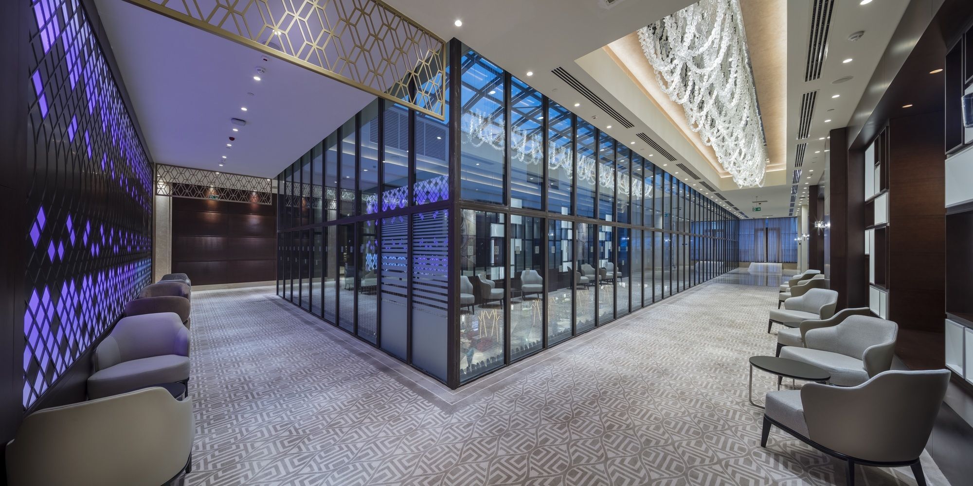 Doubletree By Hilton Istanbul Umraniye Hotel Exterior photo The interior of the lounge