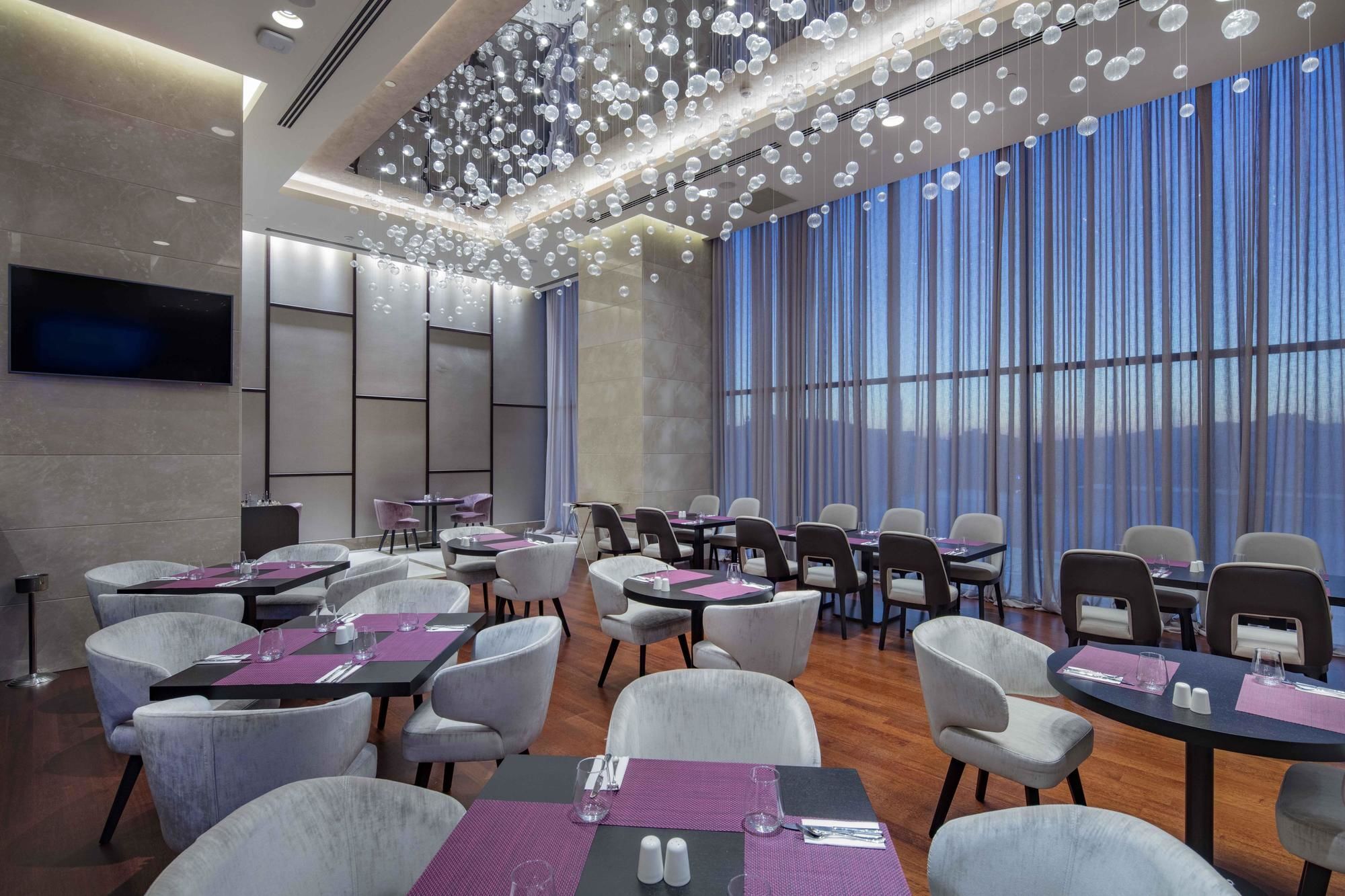 Doubletree By Hilton Istanbul Umraniye Hotel Exterior photo The lounge at the airport